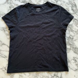 NWOT J. Crew Women’s Essential short-sleeve Black crewneck tee Sz L